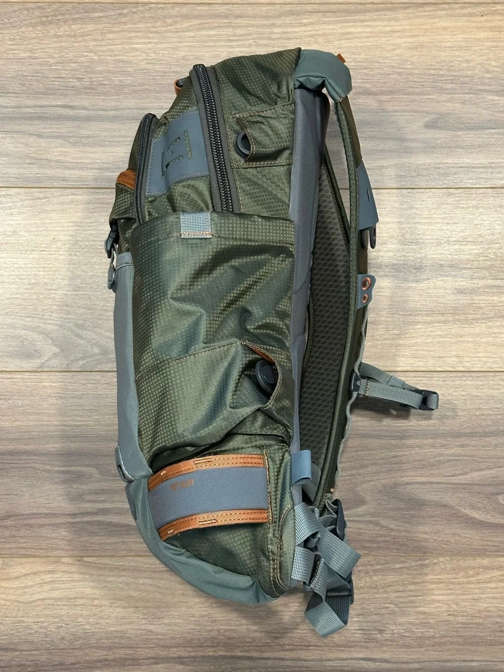 Fishpond Ridgeline Fishing Backpack - 15L - Picture 2 of 7